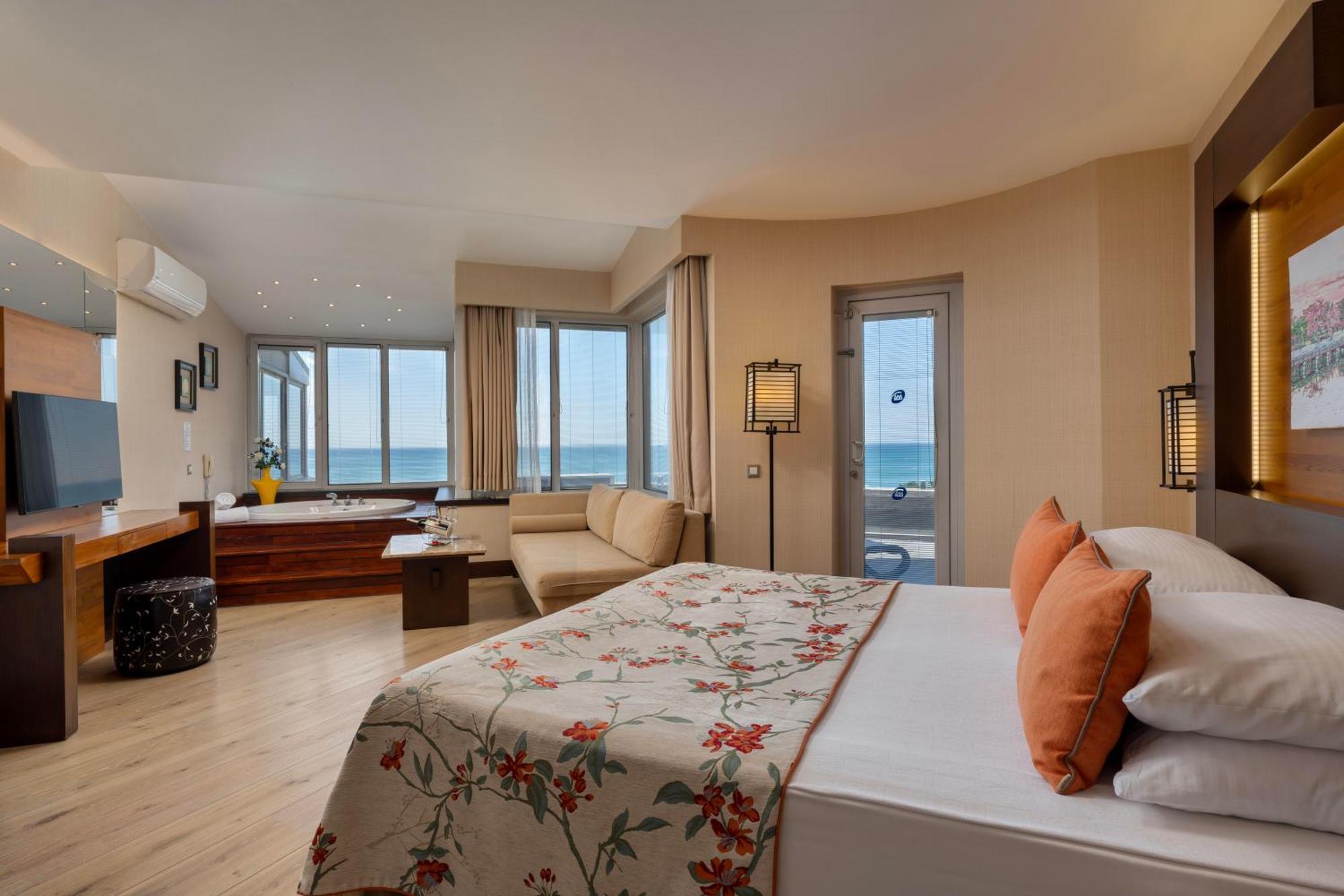 Junior Suite con Vasca Idromassaggio e Vista Mare